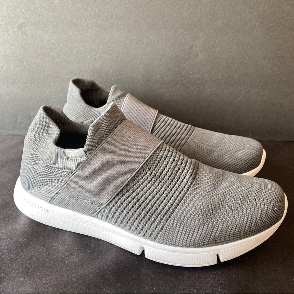 REEBOK WOMEN'S Gray FuelFoam Slip On Sneakers SIZE 8.5